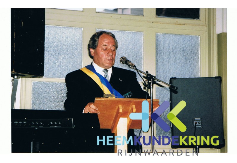 1998-0834 (2)